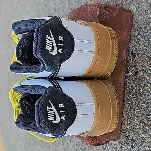 Nike Air Force 1 LV8 Go The Extra Smile - Picture 7 of 17